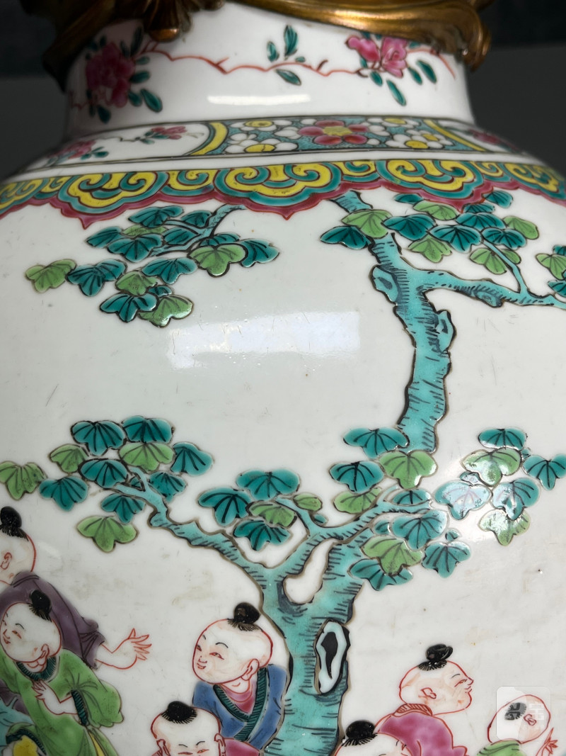 清雍正  粉彩“百子嬉春”图大罐 - 图14